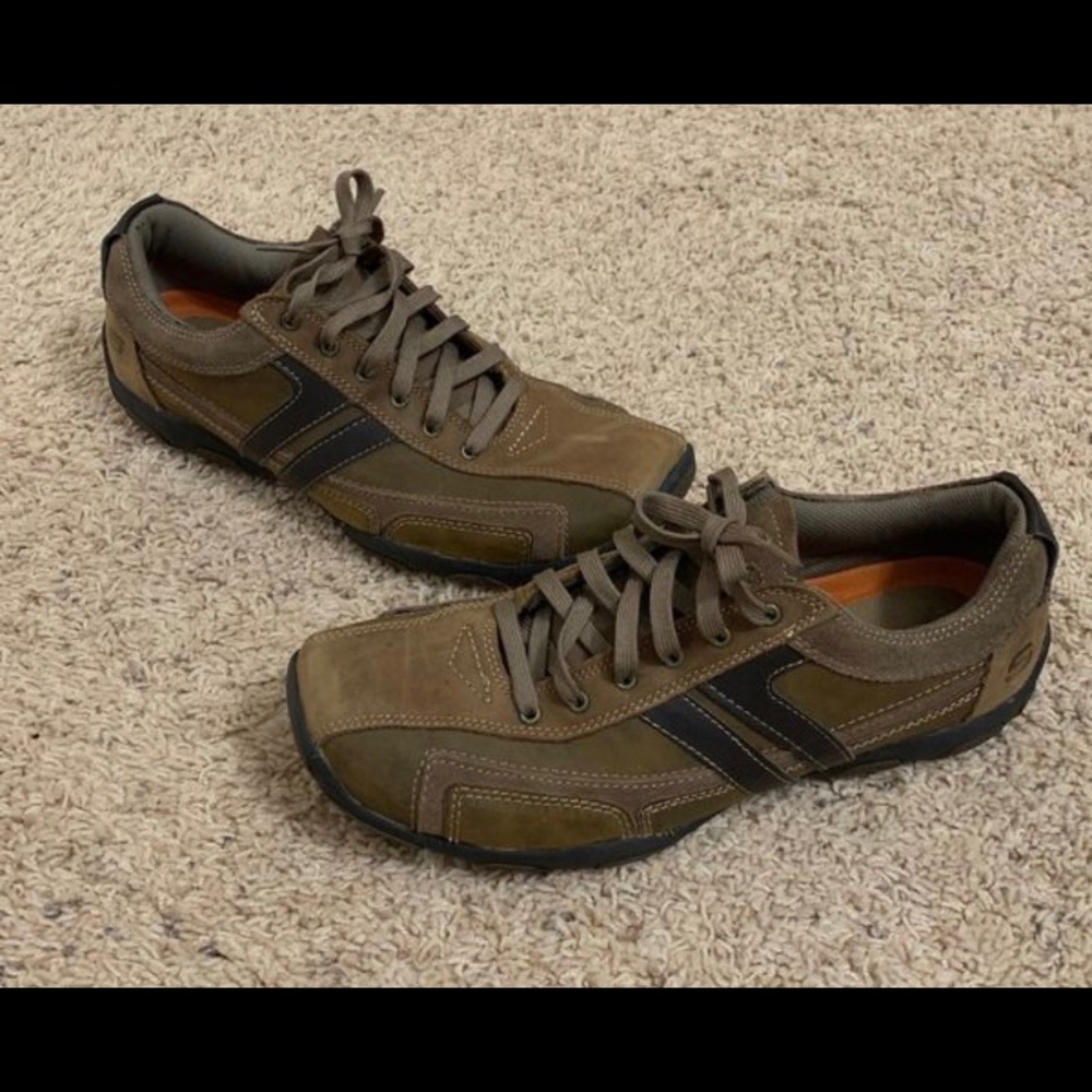 Leather Sketchers